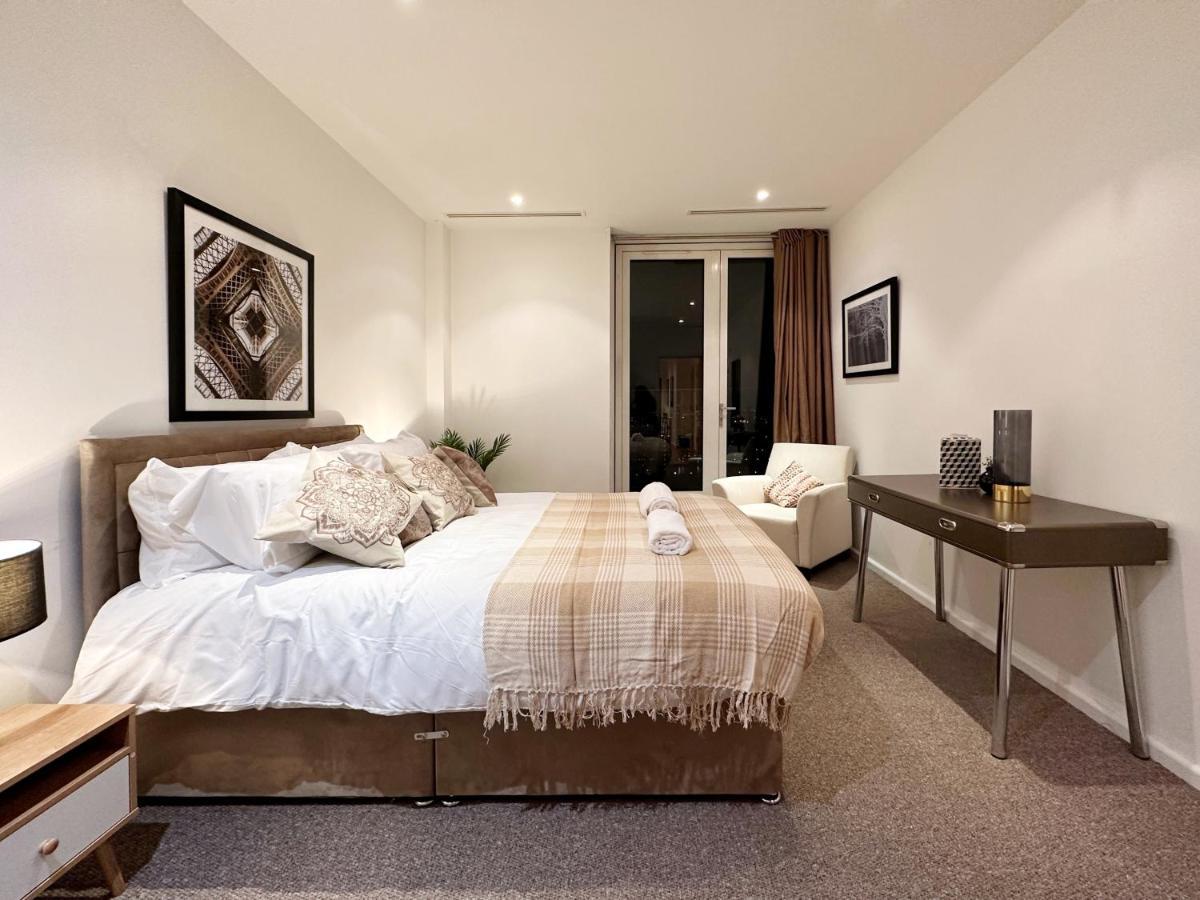 Stylish Apartment In Canary Wharf Лондон Екстериор снимка