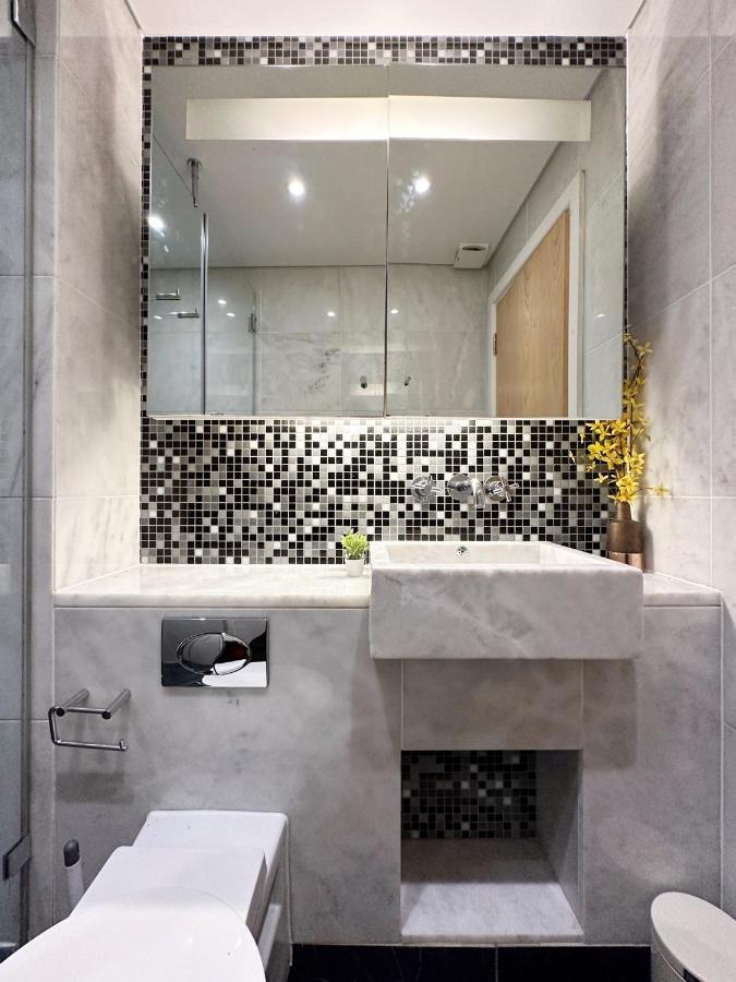 Stylish Apartment In Canary Wharf Лондон Екстериор снимка